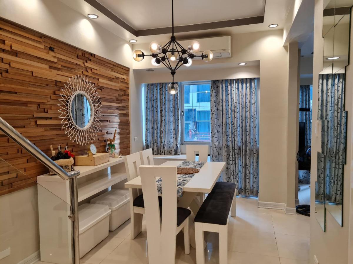 Huge Condo Unit Near Burgos Circle, St Lukes, Shangri-La - P Hamptons T1 Makati City Kültér fotó